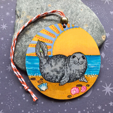 Load image into Gallery viewer, MoonSeals Sunshine Seal Decorations