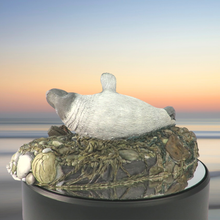 Load image into Gallery viewer, Art - Seal sculpture: Dark Top and Tail Pup