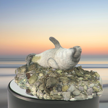 Load image into Gallery viewer, Art - Seal sculpture: Dark Top and Tail Pup