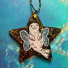 Load image into Gallery viewer, MoonSeals - Seal Star Christmas Decorations